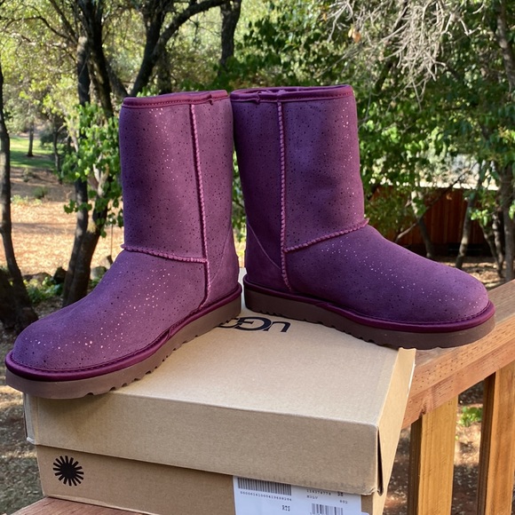 NEW UGG Classic Short Metallic Spots Boot - Picture 7 of 12